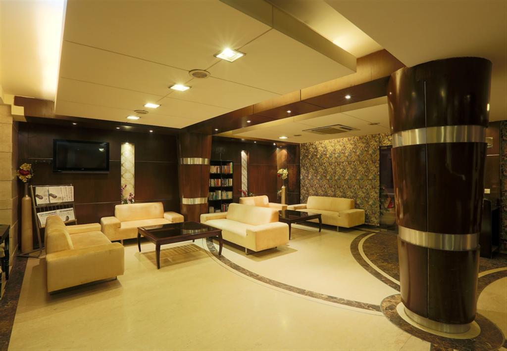 Hotel Waves, Delhi Airport Экстерьер фото