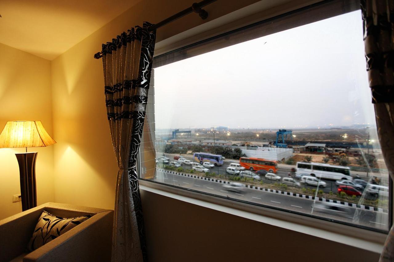 Hotel Waves, Delhi Airport Экстерьер фото